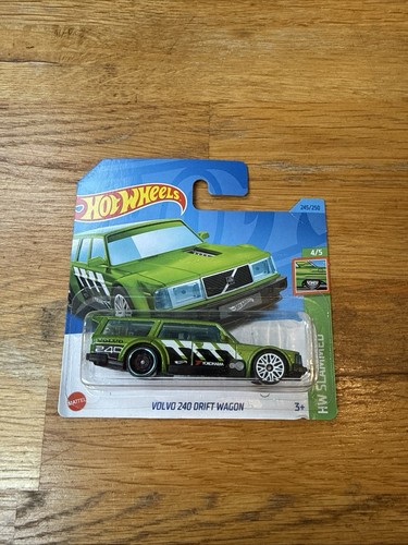 Hot wheels 2023 volvo 240 - hot,