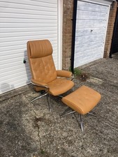 STUNNING EKORNES STRESSLESS METRO LEATHER RECLINER ARMCHAIR WITH FOOTSTOOL