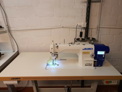 Industrial sewing machine juki - sewing,