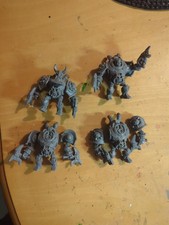 4x Minotaur Dominator Robot