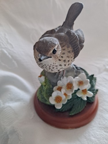 Border fine arts birds - fine, by