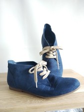 UK 4 /Eur 37, Graceland blue