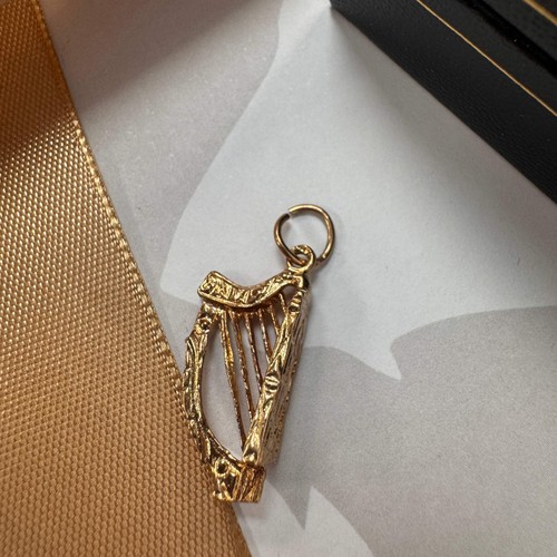9ct yellow gold - 9ct,