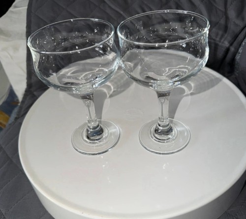 Glasses are similar - similar, to