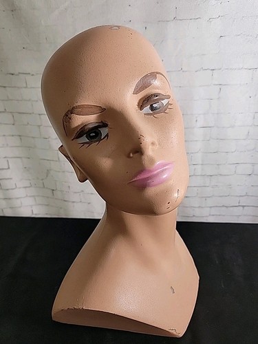 Vintage female mannequin - *vintage,