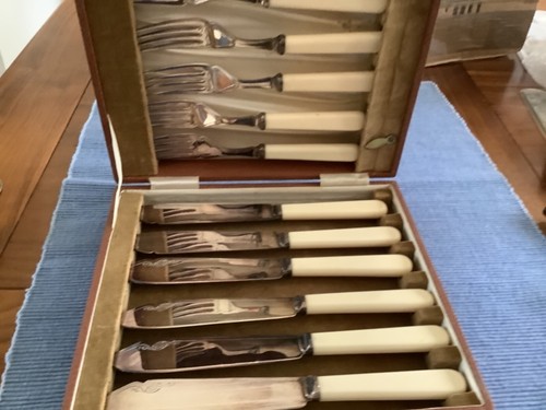 Set fish knives and - 6,