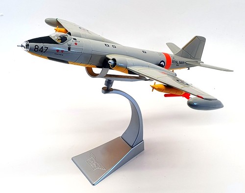 Corgi scale aa34707 - corgi,