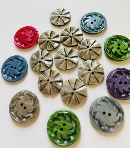 Job lot vintage buttons - job,