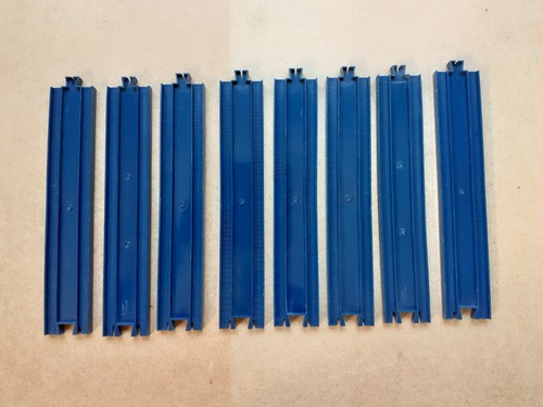 Vintage tomy train 8 - tomy,