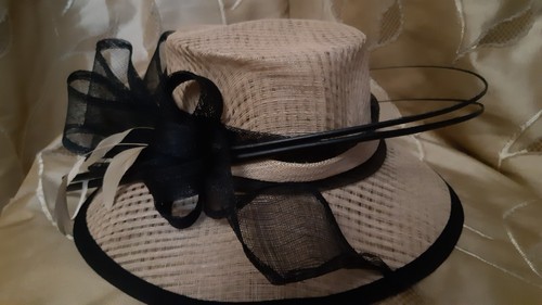 Beige black ladies hat - ,