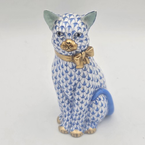 Herend figurine sitting - -, cat