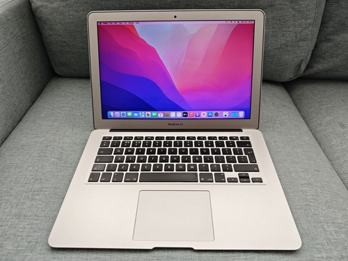 Apple macbook air 2017 - 13",