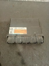 2004 FORD FOCUS 5DR CENTRAL