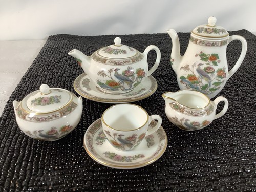 Wedgwood bone china miniature - wedgwood,