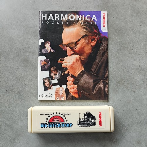 Vintage hohner 590 big - big, river