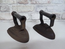 Pair of Antique Cast Iron Flat Irons Sad Irons Stamped 4 700 K - Door Stops