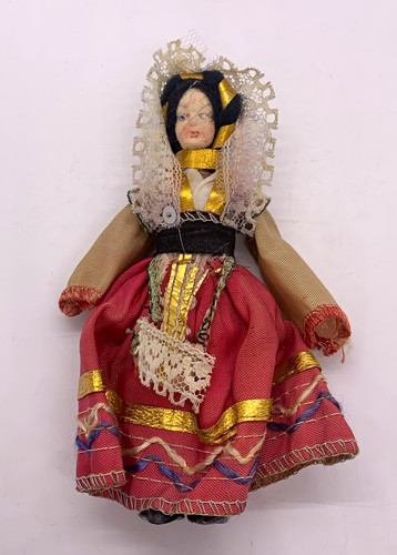 Traditional costume vintage - traditional,
