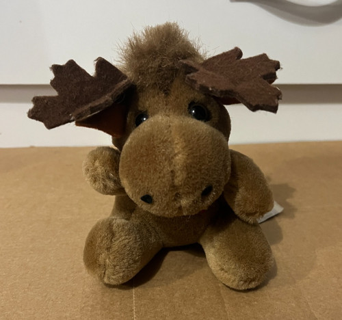 Stuffed animal house mapleleaf - stuffed,