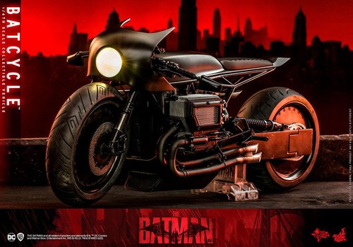 The batman batcycle - batman,