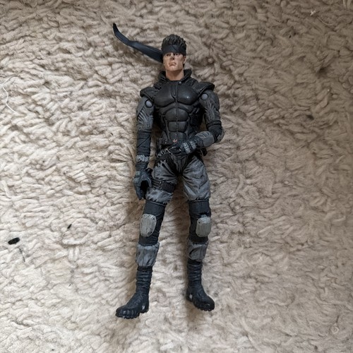 Mcfarlane toys metal gear - metal,