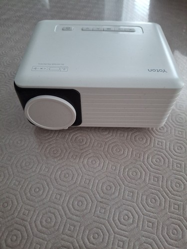 Yoton mini projector - mini,