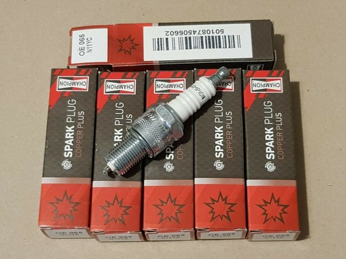 New champion spark plug set - new,