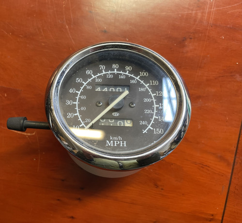 1996 triumph trophy - triumph, clock