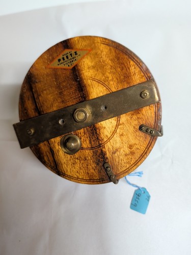 Vintage peetz wooden - wooden, fishing