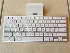 APPLE IPAD KEYBOARD DOCKING
