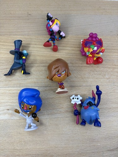 Moshi monsters figures dancing - moshi,