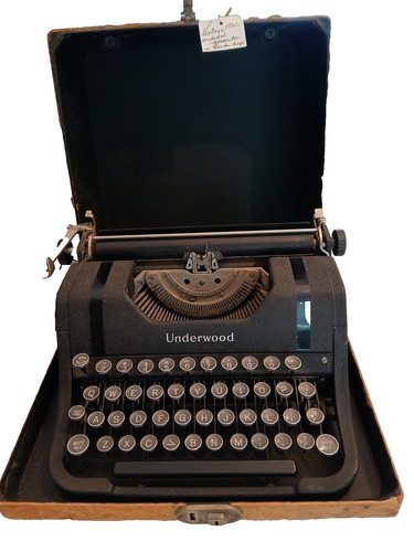 Antique vintage underwood - antique,
