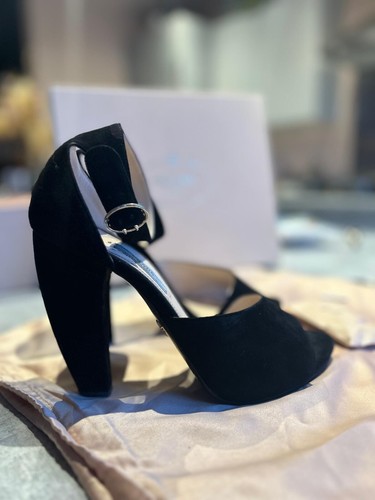 Women prada shoes size 5uk - women’s,