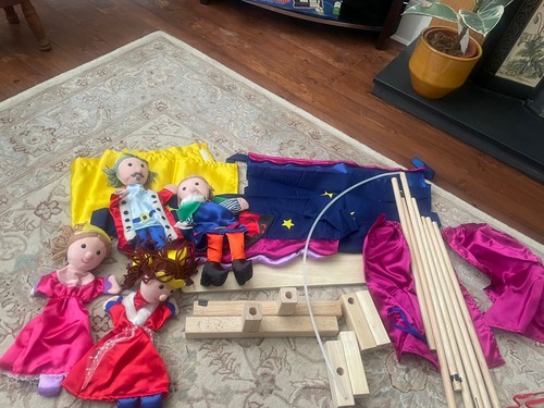 Fiesta crafts theatre puppets - fiesta,