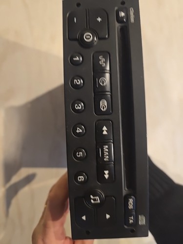 Car radio dvd player - radio, untested