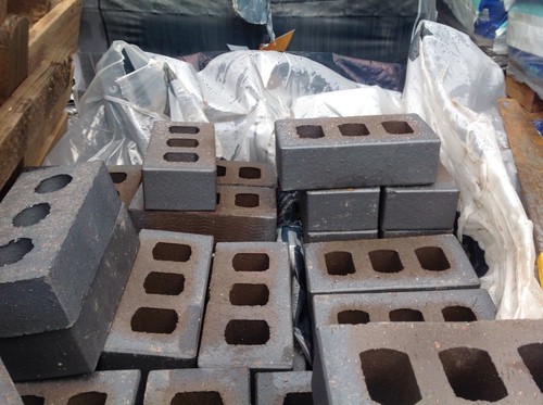 Red blue engineering bricks - red, /
