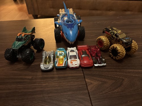 Hot wheels job lot - hot, x8