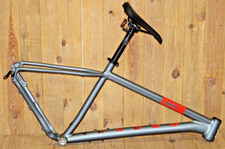 VooDoo Horde 2025 L Titanium/Red FRAME