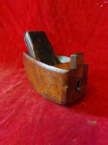 Antique adjustable compass - an,