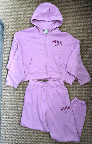 Nike sportswear girls trend - nike,