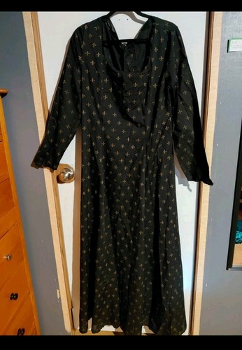 Black with gold - , lis