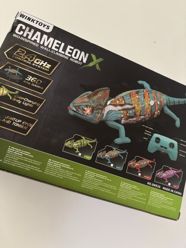 Crawling wall chameleon toy - crawling,