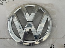 NEW GENUINE VOLKSWAGEN TOUAREG FRONT BUMPER GRILL BADGE EMBLEM CHROME 7P6853601A