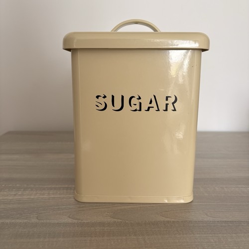 Metal vintage style cream - metal,