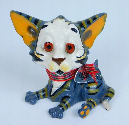 Little paws resin millie - little,