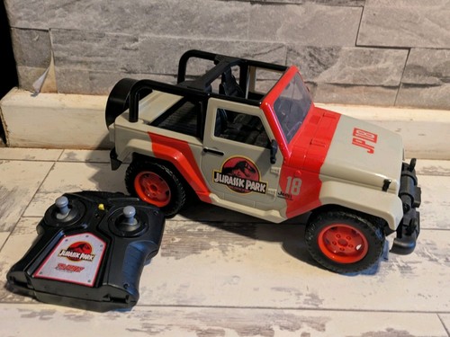 Jurassic park jeep - jurassic,