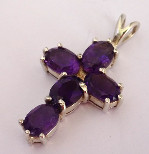 Lovely solid sterling silver