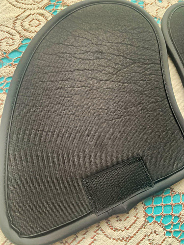 Grey padded car seat - padded, strap