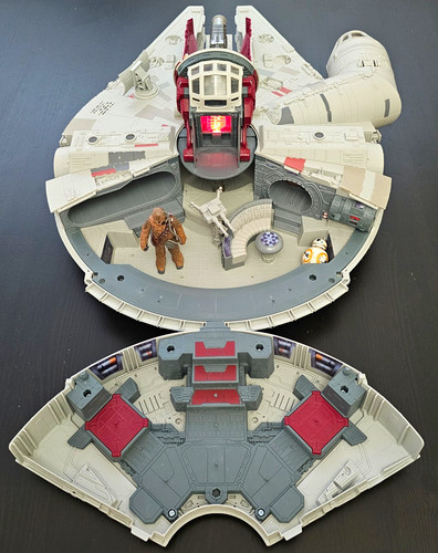 Star wars millennium falcon - millennium,