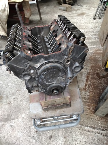 Chevy small block 7 - 5.7, v8