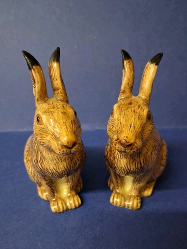 Lovely quail ceramics hare - hare, /